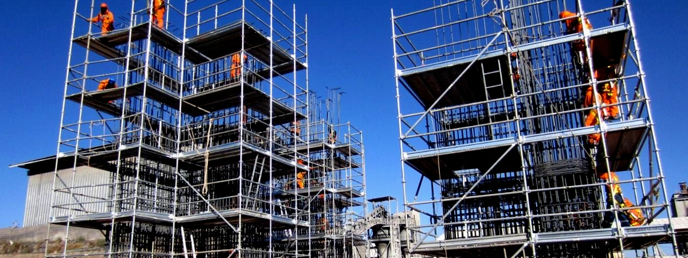 Andamios, equipos, herramientas para construcción, Cusco, Perú